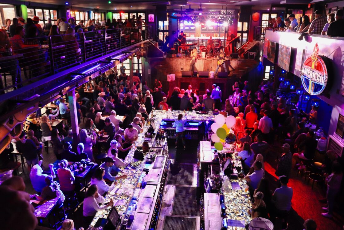 Nashville’s Broadway Strip: A Night Out in America’s Honky-Tonk Capital