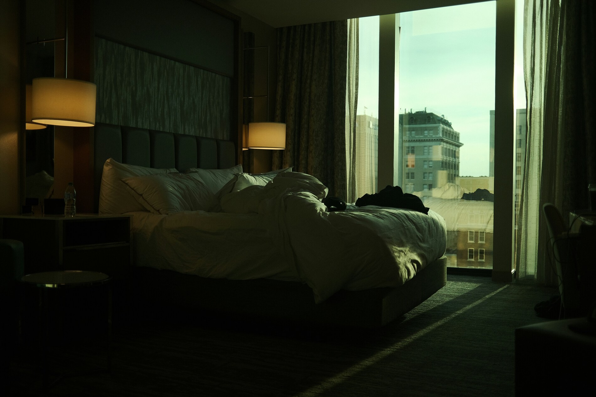 hotel room conformable