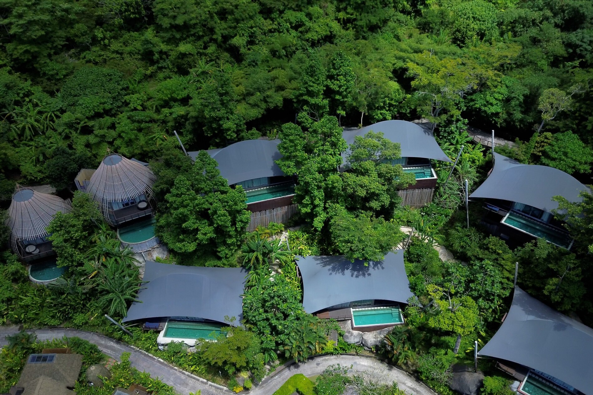 Luxury Amazon Hotel